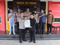 Gencar menemui masyarakat, Polresta Deliserdang dianugerahi penghargaan Peesisi Award