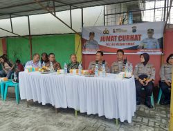 Polrestabes Medan menggelar kegiatan Jumat Curhat dengan warga di Keluran Pulo Brayan Bengkel, Kecamatan Medan Timur, Kota Medan.