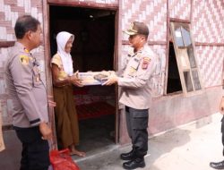 Dalam Rangka Giat Safari Ramadhan, Kapolres Sergai Beri Bansos Pada Keluarga Kurang Mampu