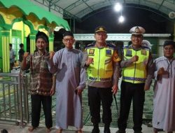 Kapolres Simalungun AKBP Ronald FC Sipayung, SH SIK MH memimpin Kegiatan Kepolisian Yang Ditingkatkan (KRYD) dalam rangka memberikan rasa aman dan nyaman kepada masyarakat serta guna antisipasi kegiatan masyarakat pada hari libur dimalam minggu khususnya pada bulan Suci Ramadhan 1444 H