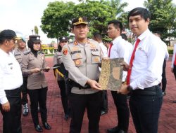 Berhasil Ungkap 410 Gram Narkoba Jenis Sabu,Bupati Radiapoh Anugerahi Piagam Kepada Personil Sat Narkoba Polres Simalungun