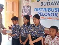 Kapolres Humbahas Beri Bantuan Peralatan Belajar di SLB