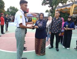 Kepala Sekolah SMAN 14 Medan Eva Fitra,SPd , M.Si. Resmi Tutup Perlombaan Bukti Dan Baktiku, Pasgardkibra Ke 8 Tahun 2023.