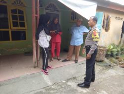 Bhabinkamtibmas Melakukan Pengecekan Terhadap Rumah Warga Yang Menjadi sasaran Percobaan Pencurian
