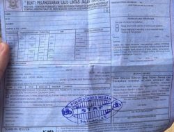 Polisi Tindak Pemotor di Medan Karena Pajak STNK Kedaluwarsa