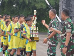 Sekolah Sepak Bola Rakasa Muda Resimen Arhandud 2/SSM Menangkan Turnamen Sepak Bola Macan Asia