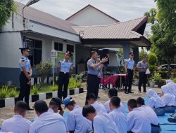 Karutan Labuhan Deli Eddy Junaedi  Penyuluhan Ke SMA N 16 Medan Bertem Kenakan Remaja