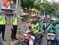 Jauh dari Kata Seram, Polisi Tampil Humanis Edukasi Warga di Hari Ke-8 Ops Zebra Toba 2025