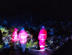 Gerak Cepat! Polres Humbahas & Pemkab Keroyok Material Longsor di Pakkat