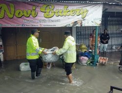 Respon Cepat! Hujan Mengguyur Binjai, Polres Binjai Langsung Sebar Bantuan ke Titik Lokasi