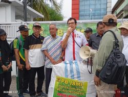 Panggilan Kemanusiaan: Tun Rahmat Shah Lepas Tim Relawan PB ISMI Bantu Korban Bencana Tanjung Pura