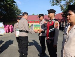 Kapolres Binjai Berikan Bingkisan Natal 2025 Kepada Personil Dan Wartawan