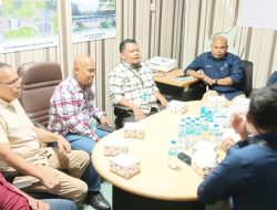 Perumda Tirtanadi Medan terima kunjungan tokoh pemuda Medan Permai , Ketua A-PPI Sumut, mendukung komitmen tingkat kan layanan.