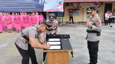 5 Pejabat Polres Pematangsiantar Berganti, Kapolres Tekankan Pelayanan Terbaik ke Masyarakat