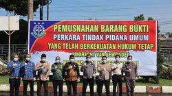 Waka Polres Binjai Hadiri Pemusnahan Barang Bukti di Kejaksaan Negeri Binjai